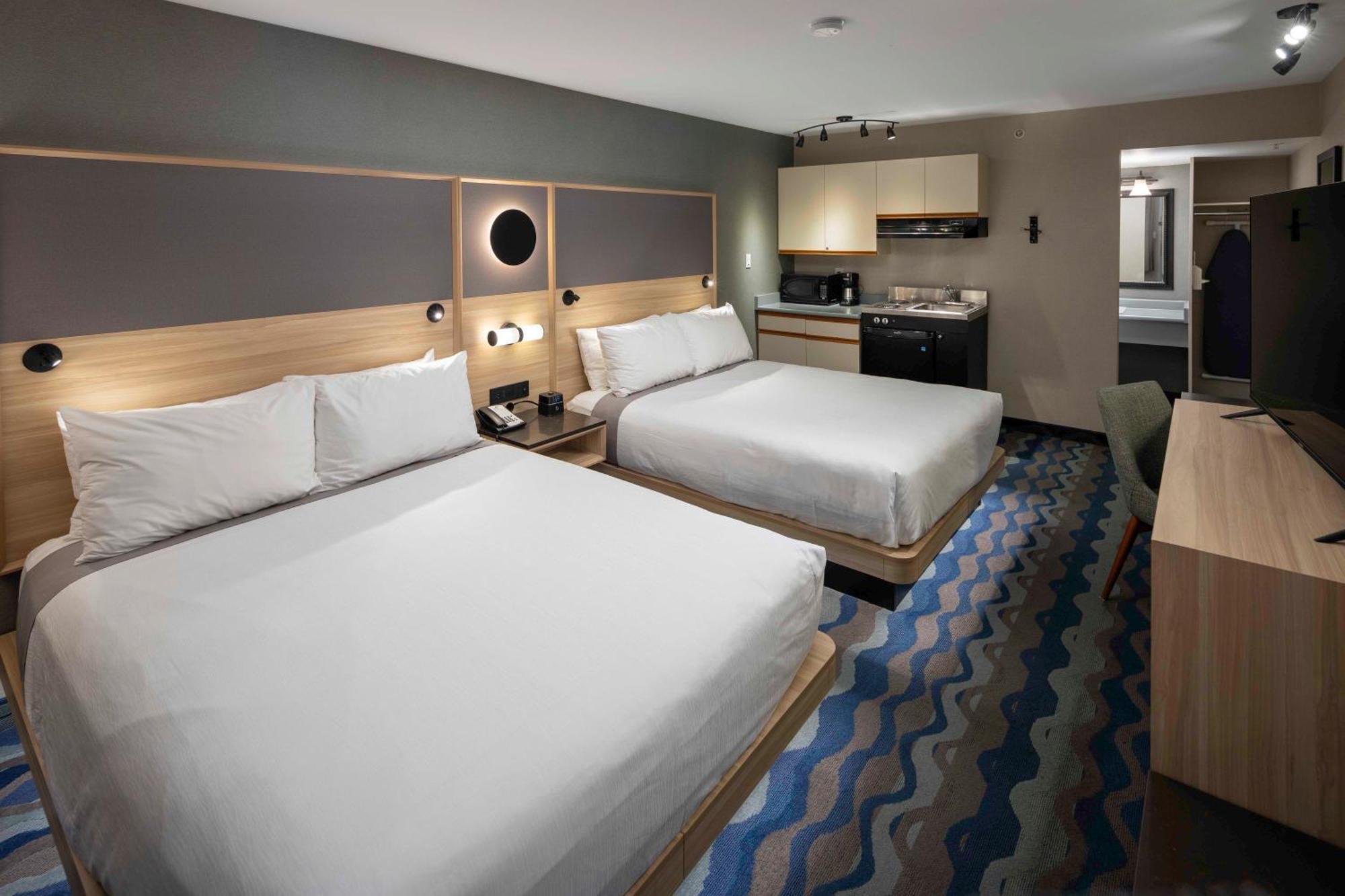 Accent Hotel Burnaby