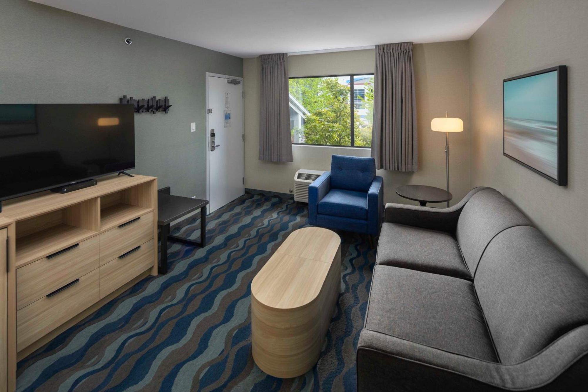 Accent 3* Burnaby