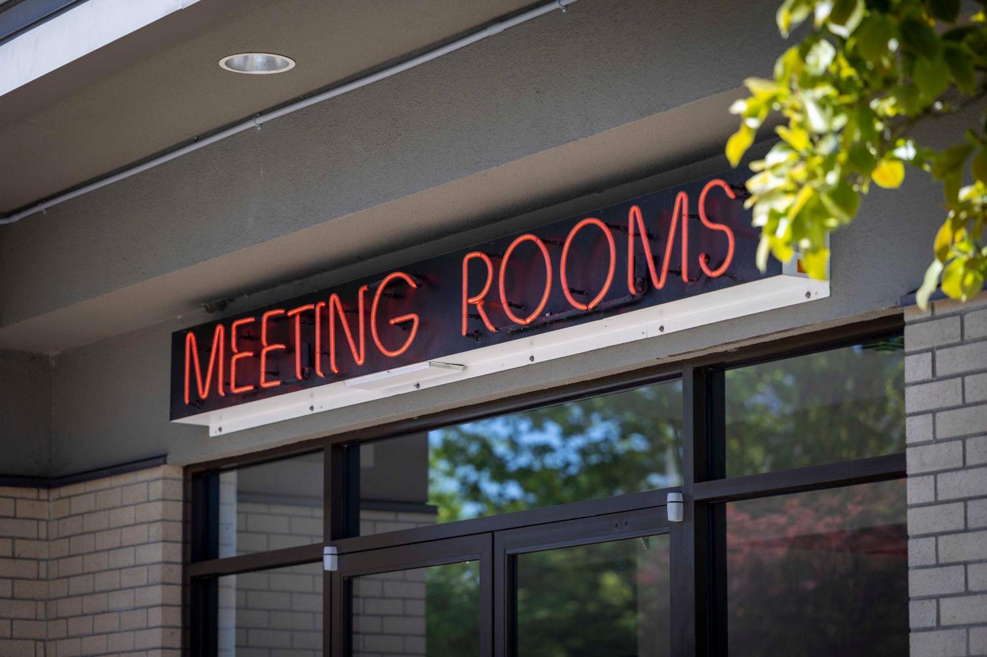 Hotel Accent Burnaby