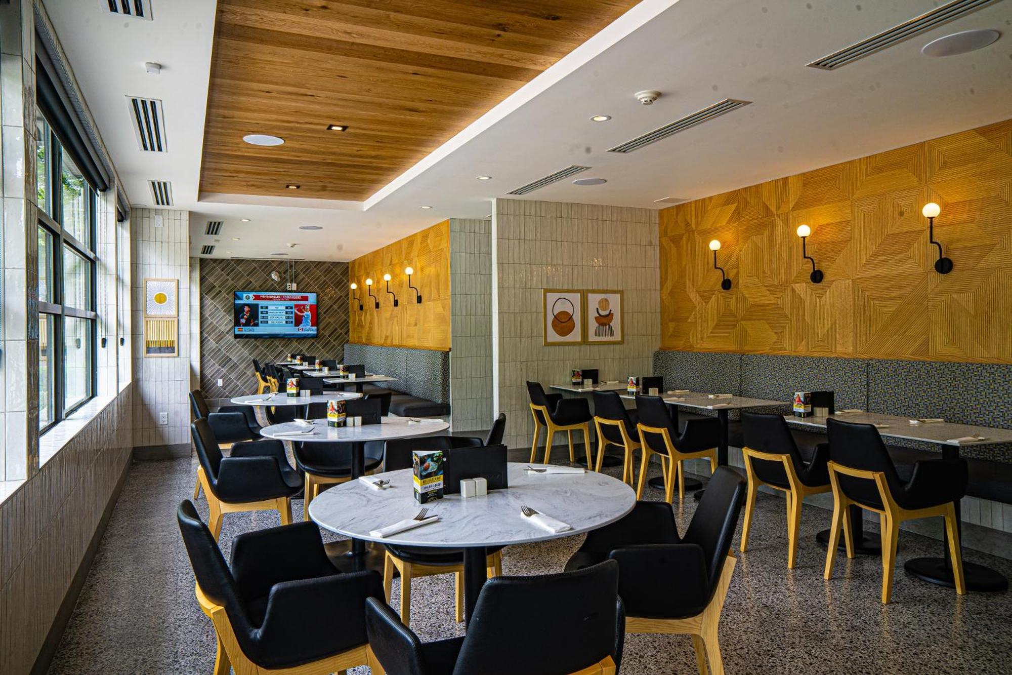 Hotel Accent Burnaby